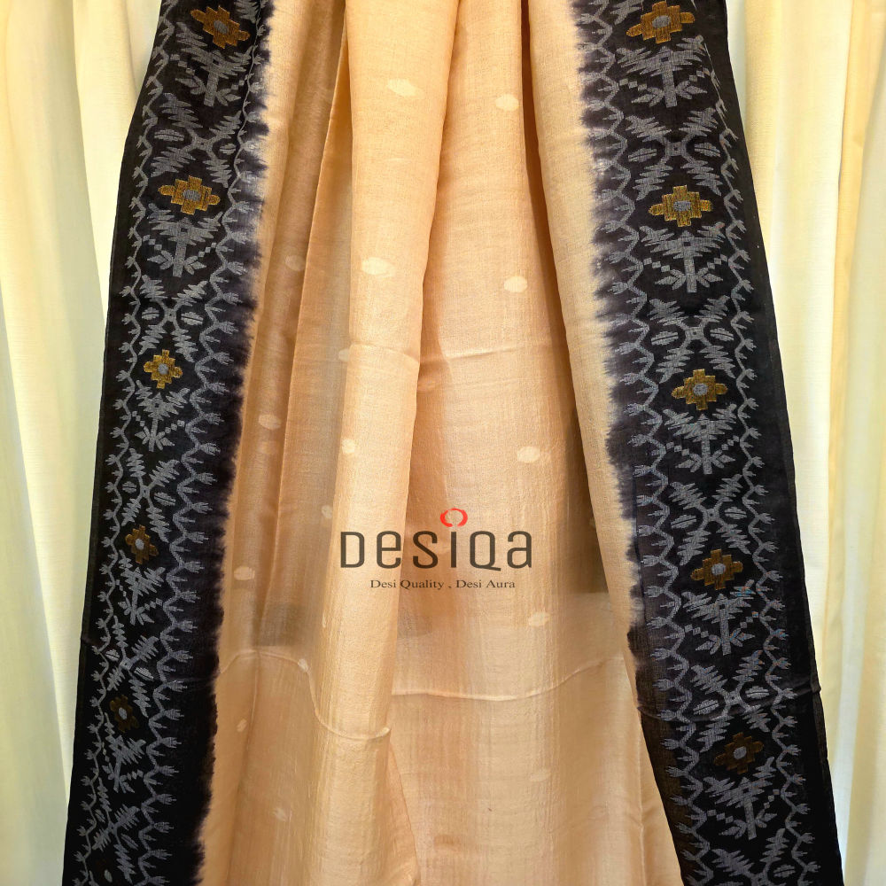 Black & Cream Colour Pure Gachi by Gachi Tussor Handwoven Jamdani Saree - Image 3