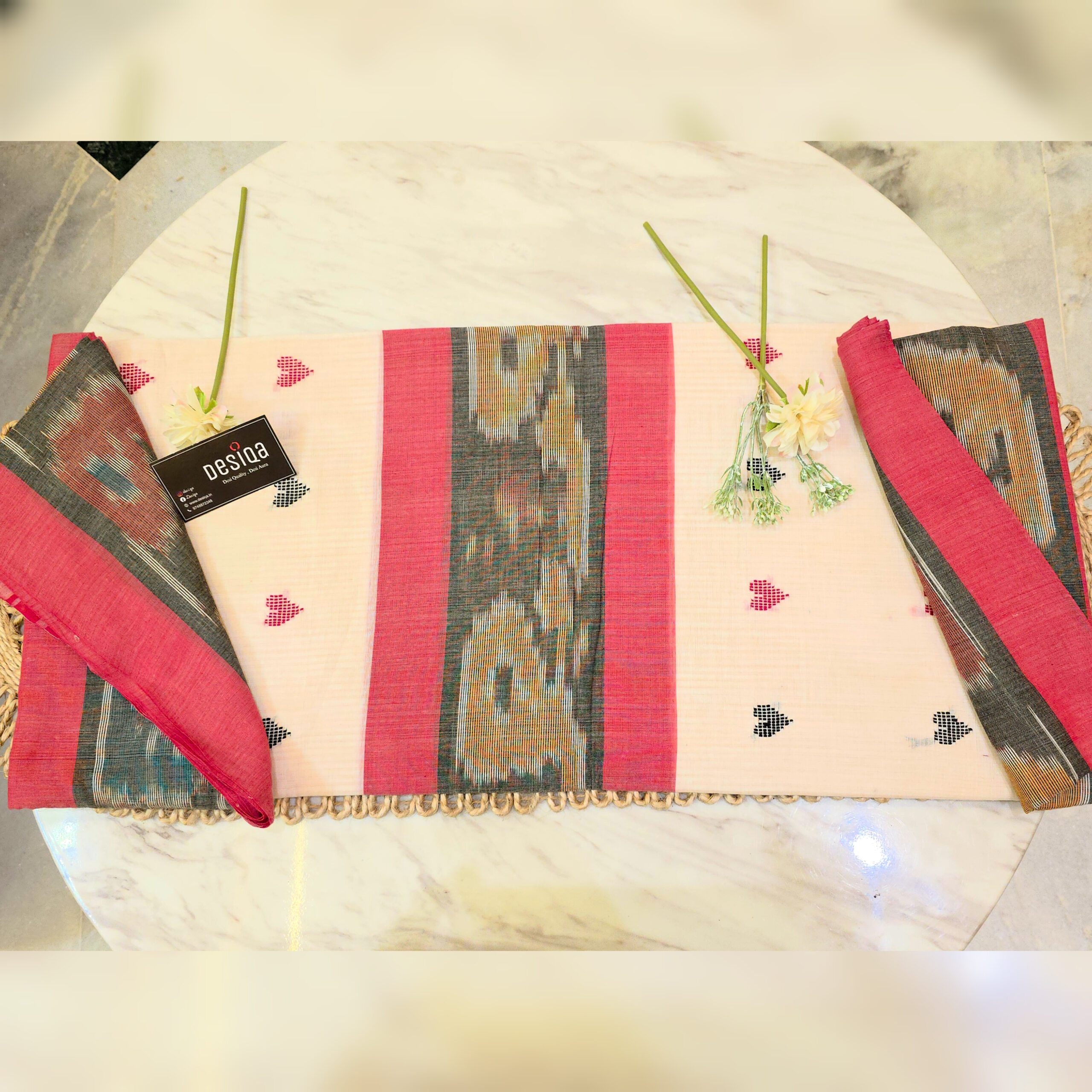 Off White Colour Love Motifs Katki Print Dhonekhali Handloom Saree - Image 3