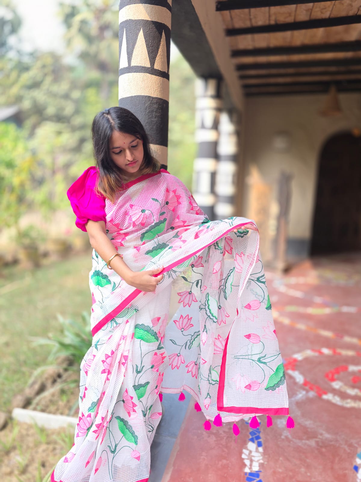 White Colour Resham Kota Embroidery Saree - Image 2