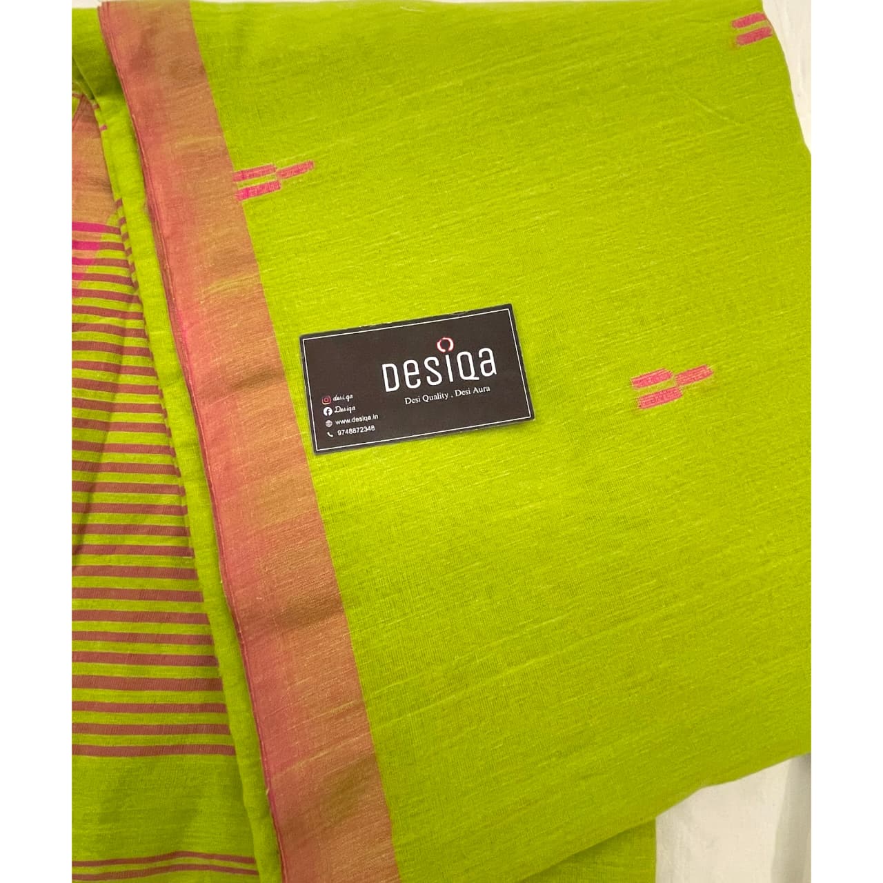 Green with Pink Border Mul Mul Cottton Handloom Saree - Image 5