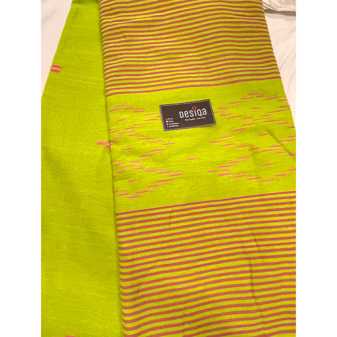 Green with Pink Border Mul Mul Cottton Handloom Saree - Image 2