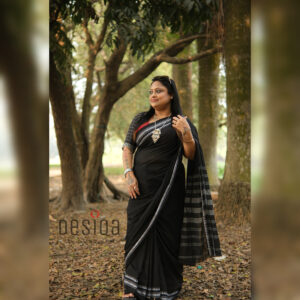 Solid Black White Par Dhonekhali Saree