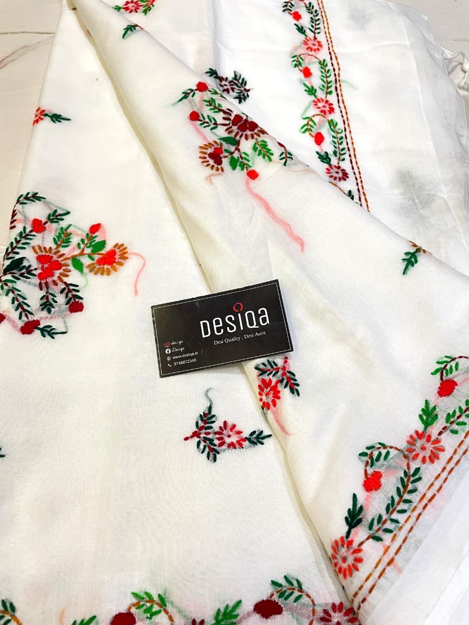 White with Bullion Stitch Embroidery Mul Mul Cotton Saree - Image 3