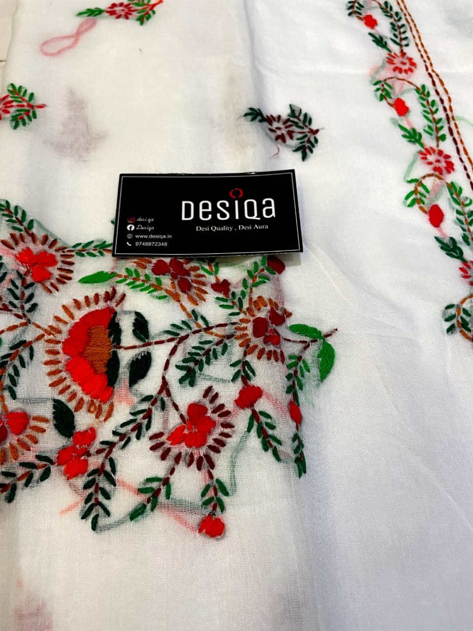 White with Bullion Stitch Embroidery Mul Mul Cotton Saree - Image 5